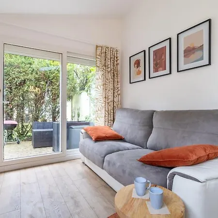 Maison Privative Face Au