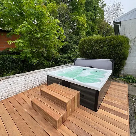 Maison Privative Face Au